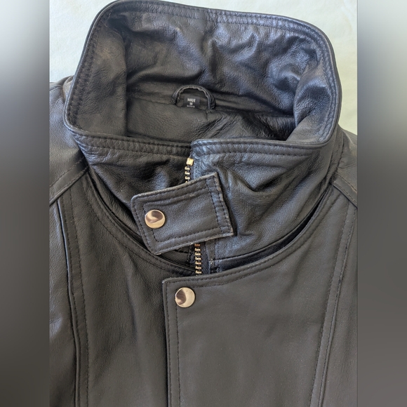 Lucky Leather Co. Men's Black Leather Jacket - Picture 6 of 11